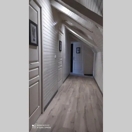 Chateau D'espalungue, Piscine Et