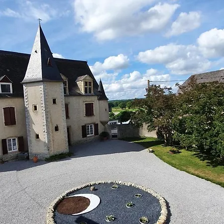 Chateau D'espalungue, Piscine Et *