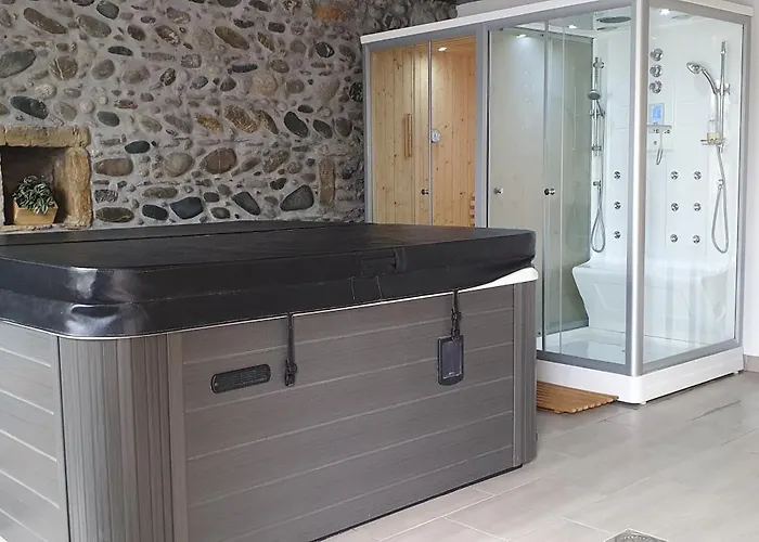 Chateau D'espalungue, Piscine Et Dognen